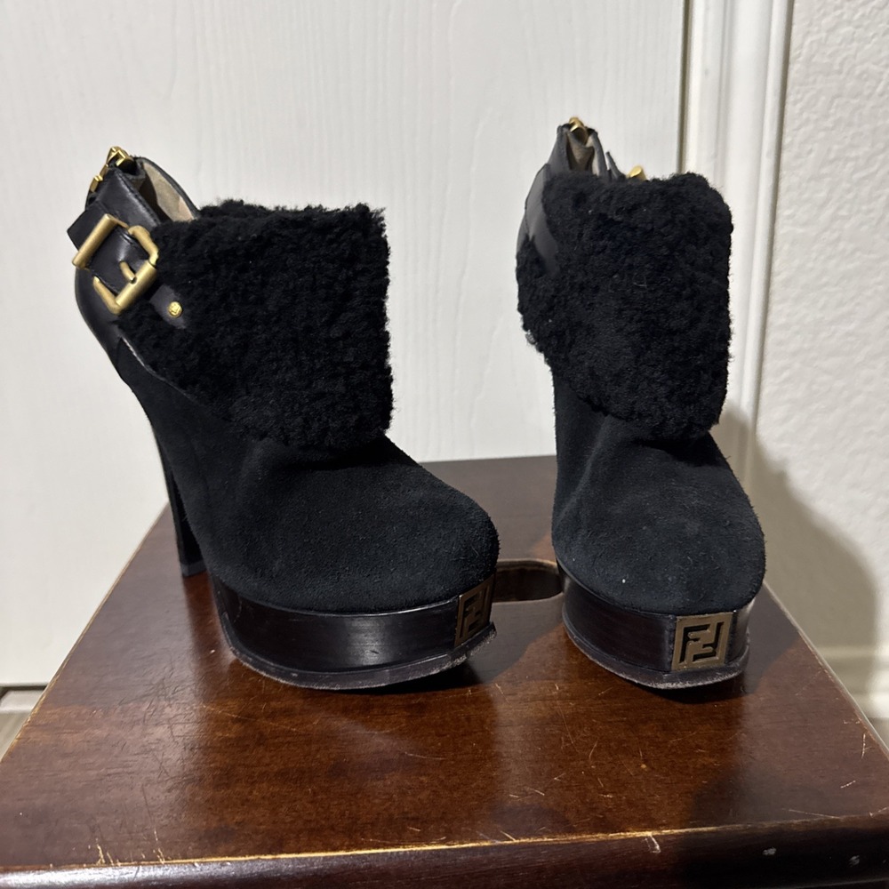 Fendi FF Fendista Shearling Fur Suede Buckled Platform Ankle Booties 36 Size 6